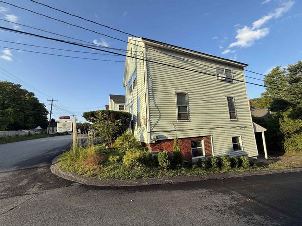 19 Pleasant Street, Unit 5, Ashland, NH 03217