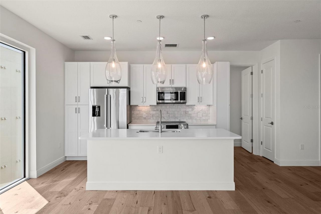 600 3rd Avenue S, Unit 406, Saint Petersburg, FL 33701 Photo