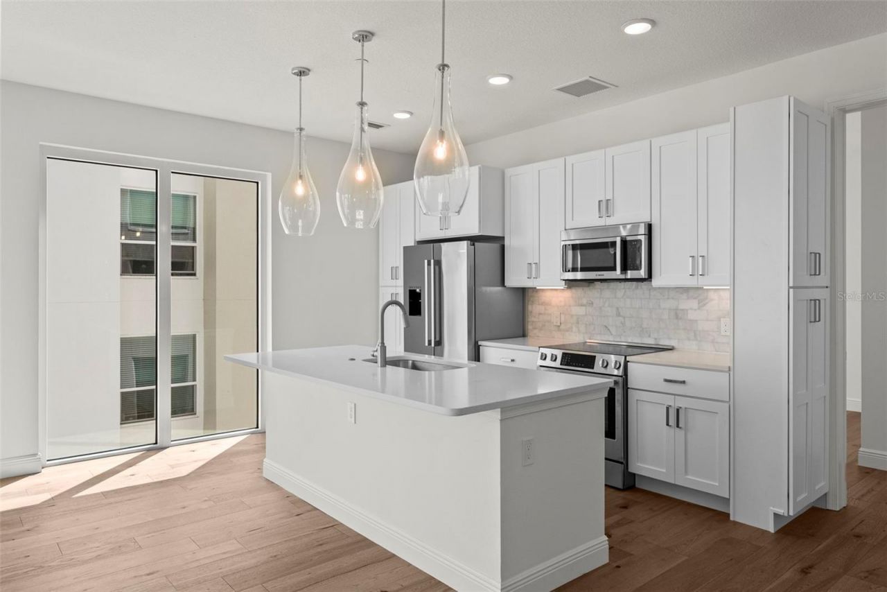 600 3rd Avenue S, Unit 406, Saint Petersburg, FL 33701 Photo