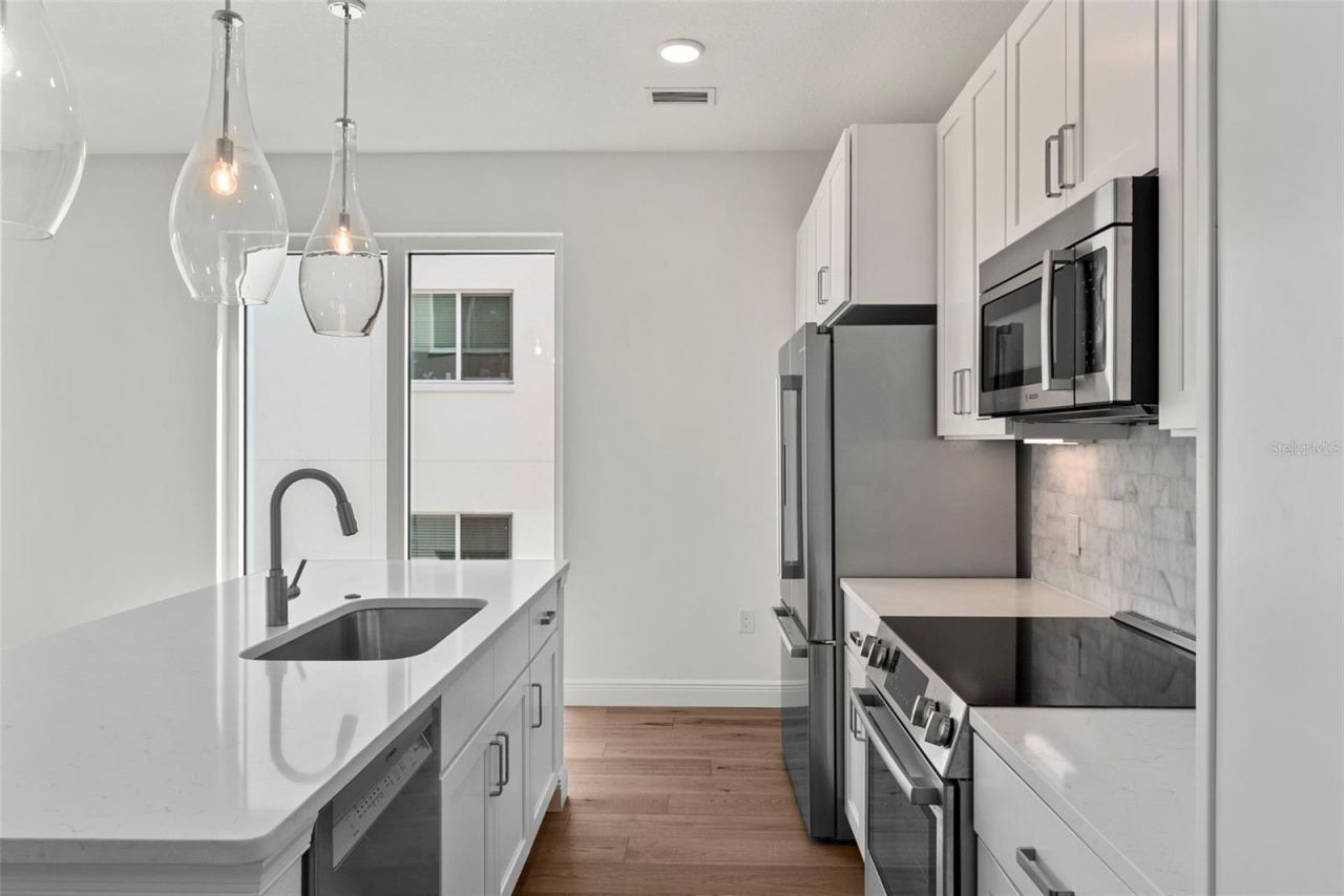 600 3rd Avenue S, Unit 406, Saint Petersburg, FL 33701 Photo
