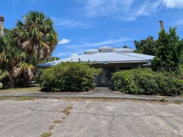 1283 CR 463B, LAKE PANASOFFKEE, FL 33538