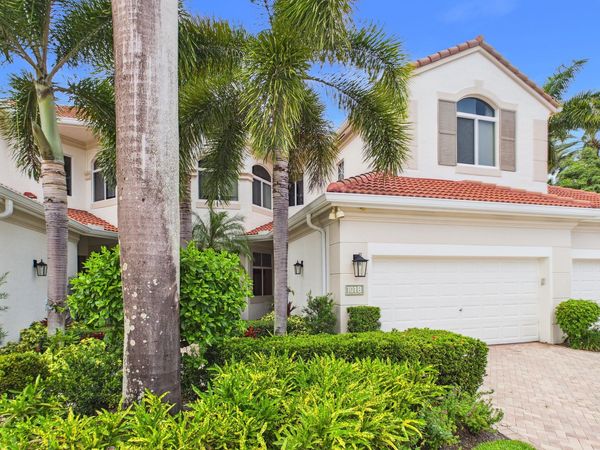 101 Palm Bay Circle, Unit B, Palm Beach Gardens, FL 33418