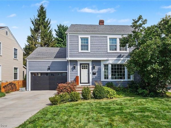 20060 Parkview Avenue, Rocky River, OH 44116