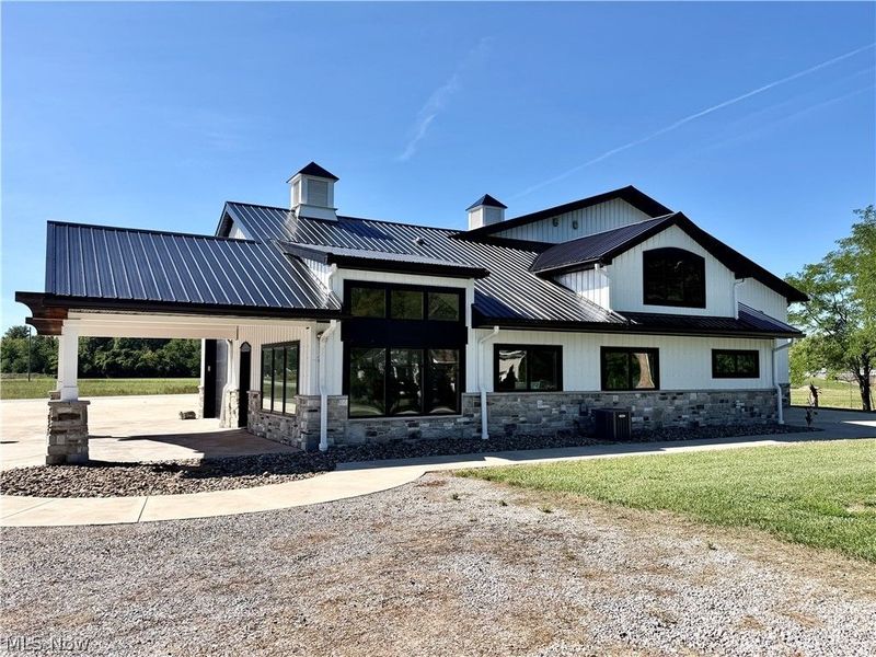1180 N County Line Road, Madison, OH 44041 Photo 2