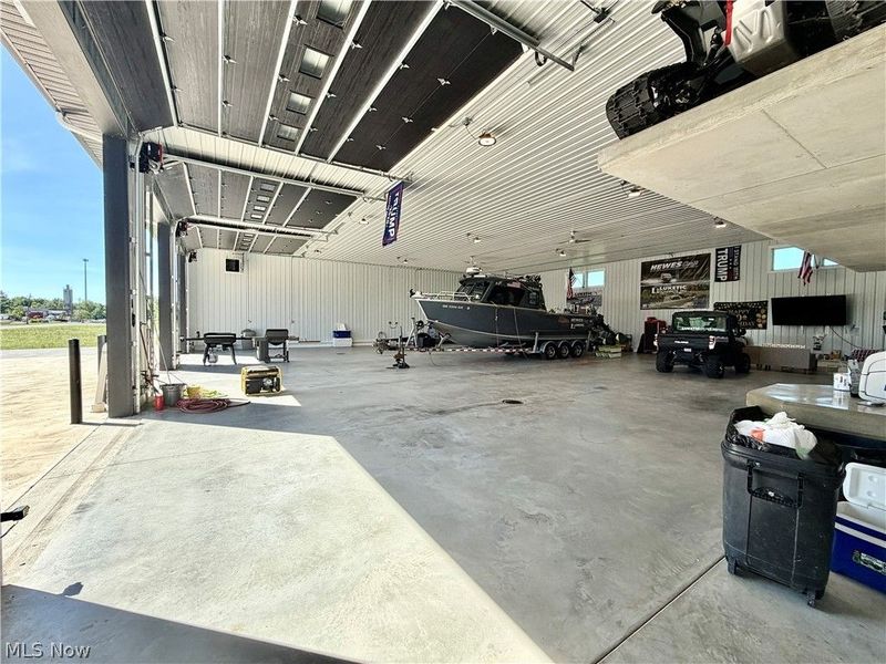 1180 N County Line Road, Madison, OH 44041 Photo 8