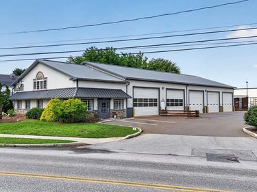 14 N RONKS ROAD, RONKS, PA 17572