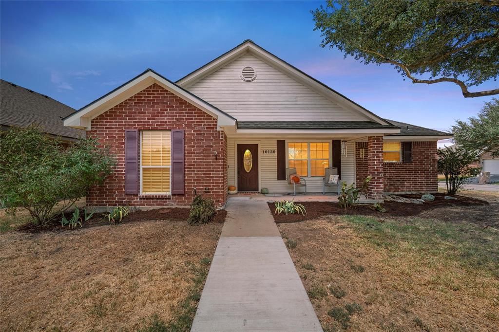 10120 Colony Drive, Waco, TX 76708 Main Photo