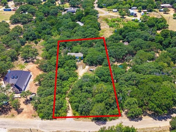 5613 Thousand Oaks Drive , Joshua, TX 76058