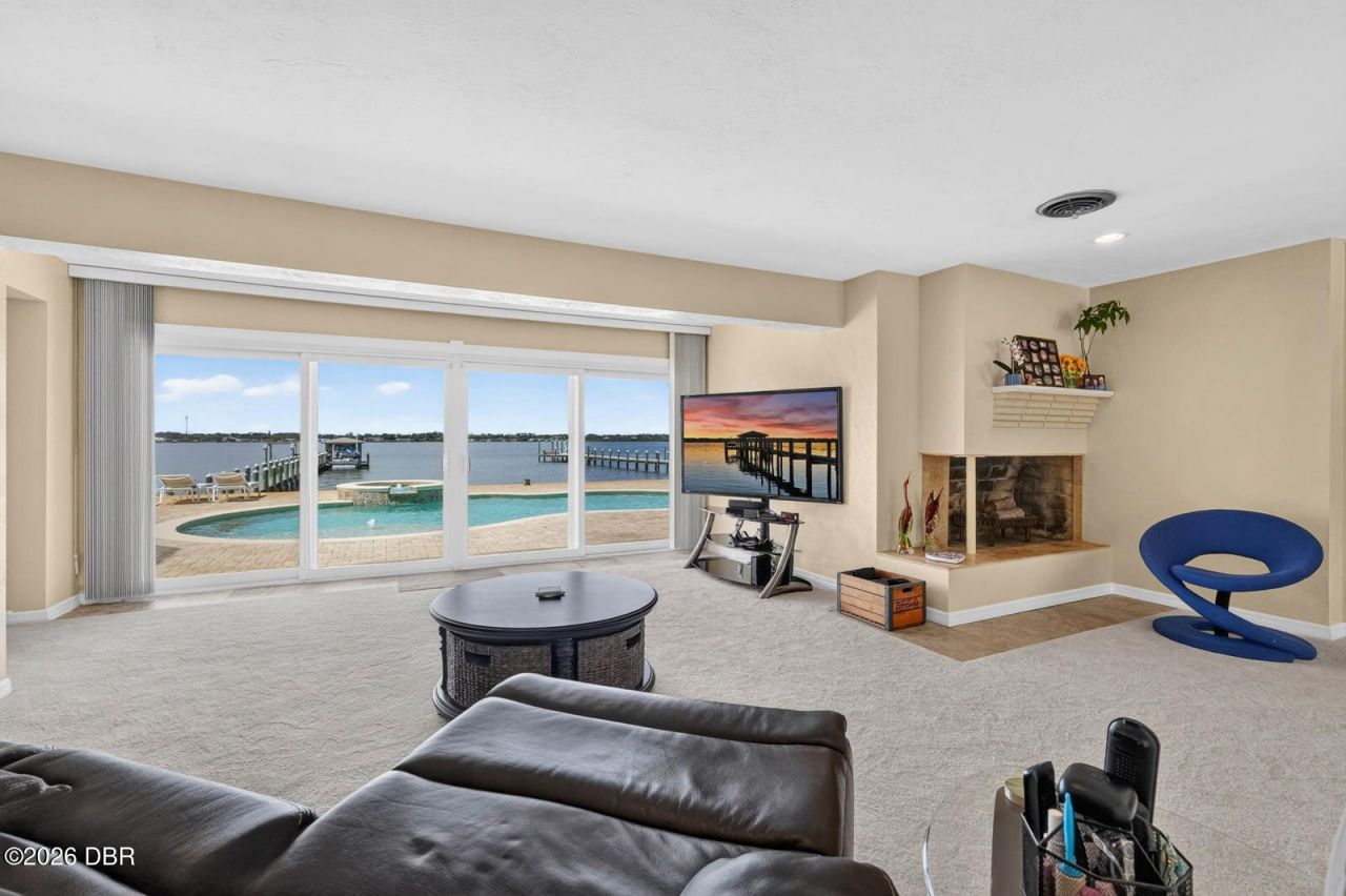 14 Granville Circle, Daytona Beach, FL 32118 Photo