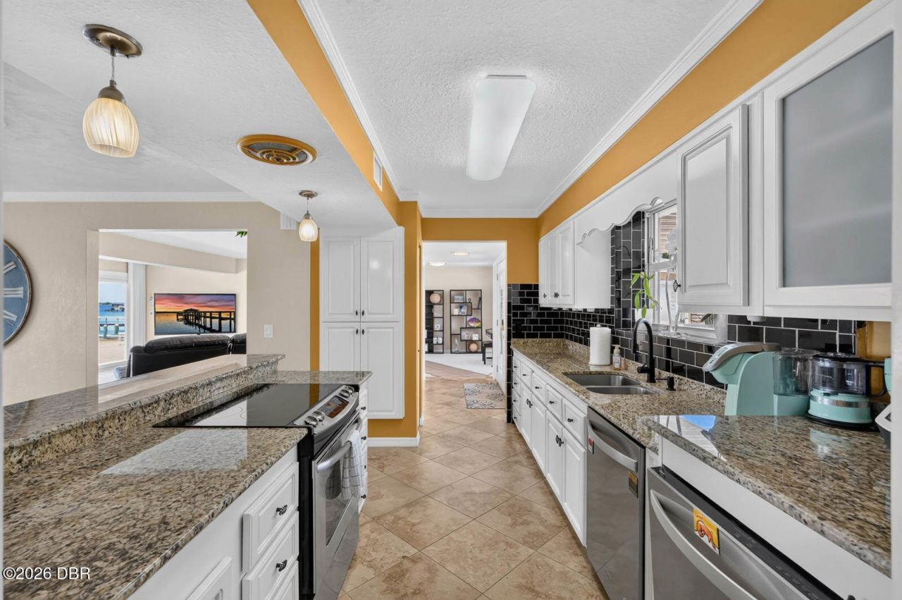 14 Granville Circle, Daytona Beach, FL 32118 Photo