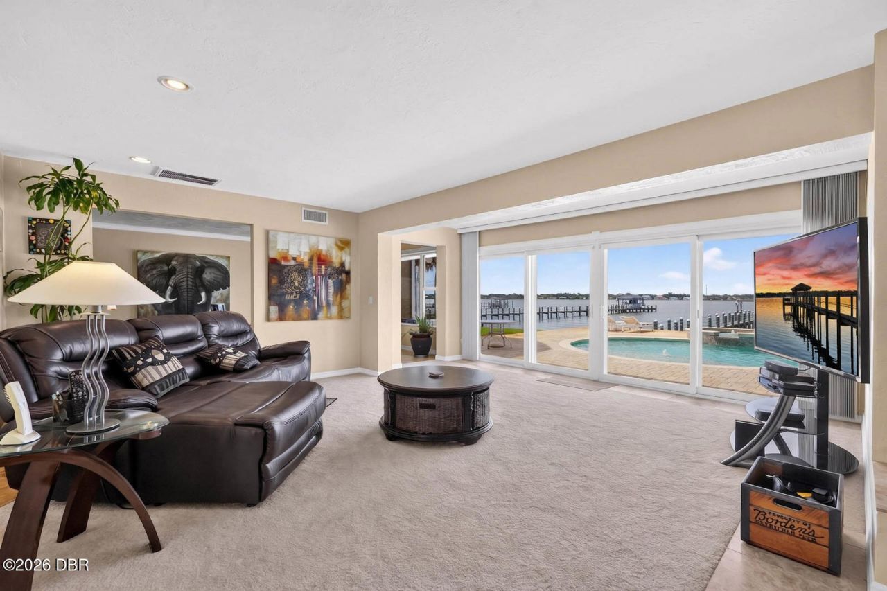 14 Granville Circle, Daytona Beach, FL 32118 Photo