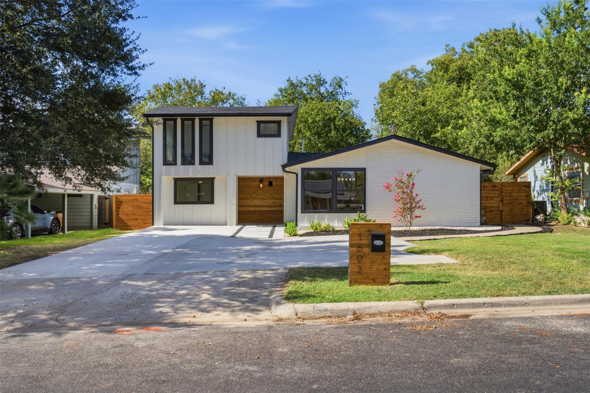 1603 Suffolk Dr, Austin, TX 78723 Main Photo