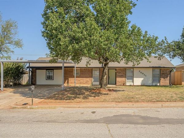 20031 Timberidge Road, Harrah, OK 73045