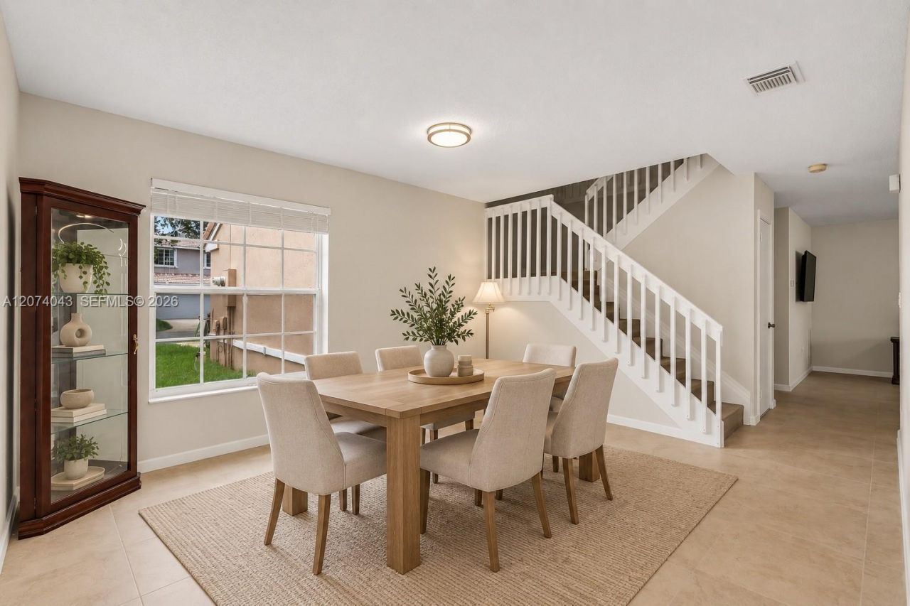 18961 NW 10th Ter, Pembroke Pines, FL 33029 Photo