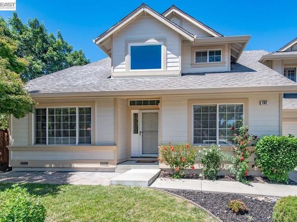 282 Del Valle Ct, Pleasanton, CA 94566