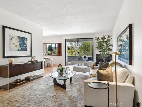 13331 Moorpark, Unit 223, Sherman Oaks, CA 91423