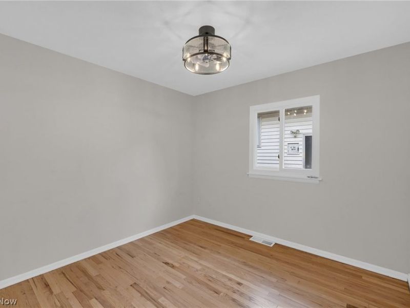 4764 E 174th Street, Cleveland, OH 44128 Photo 21