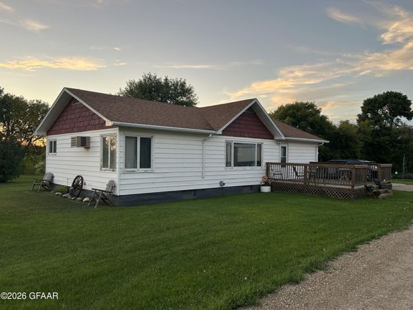15509 COUNTY ROAD 11 , Grafton, ND 58237
