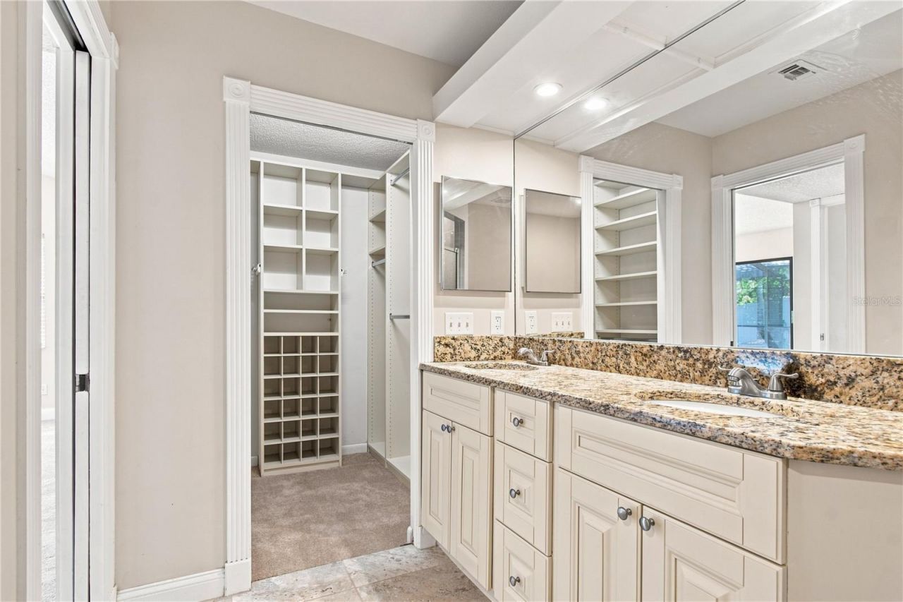 2942 Longbrooke Way, Clearwater, FL 33760 Photo