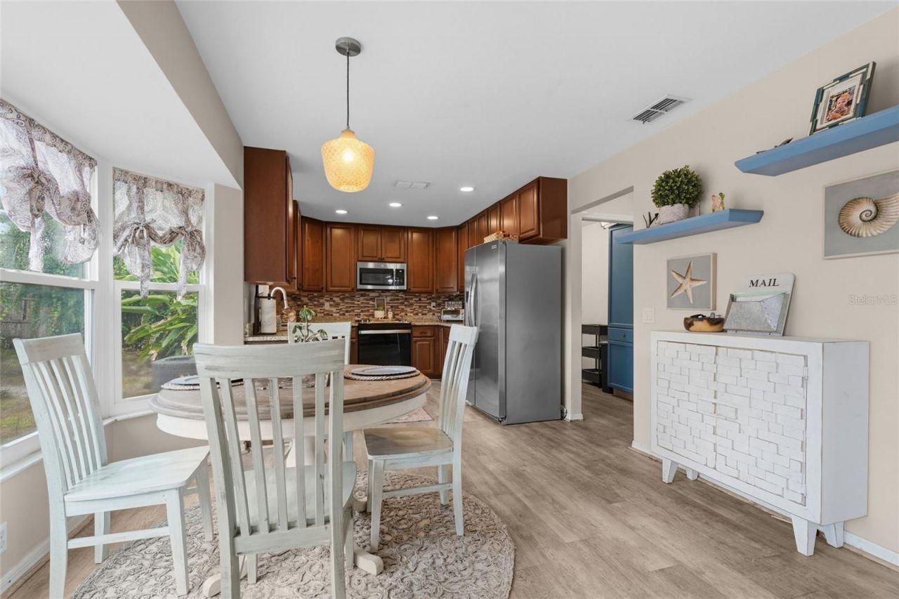 2112 S Brink Avenue, Sarasota, FL 34239 Photo
