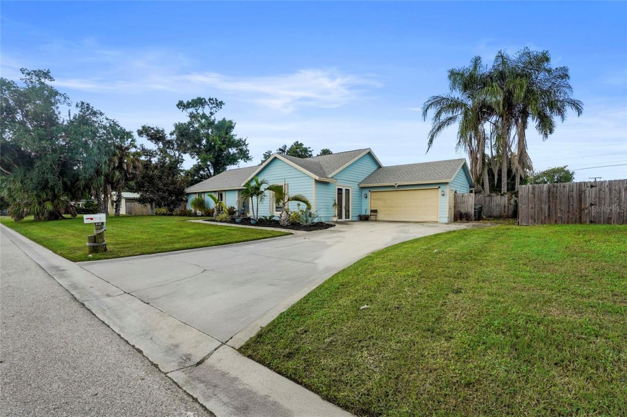 2112 S Brink Avenue, Sarasota, FL 34239 Photo