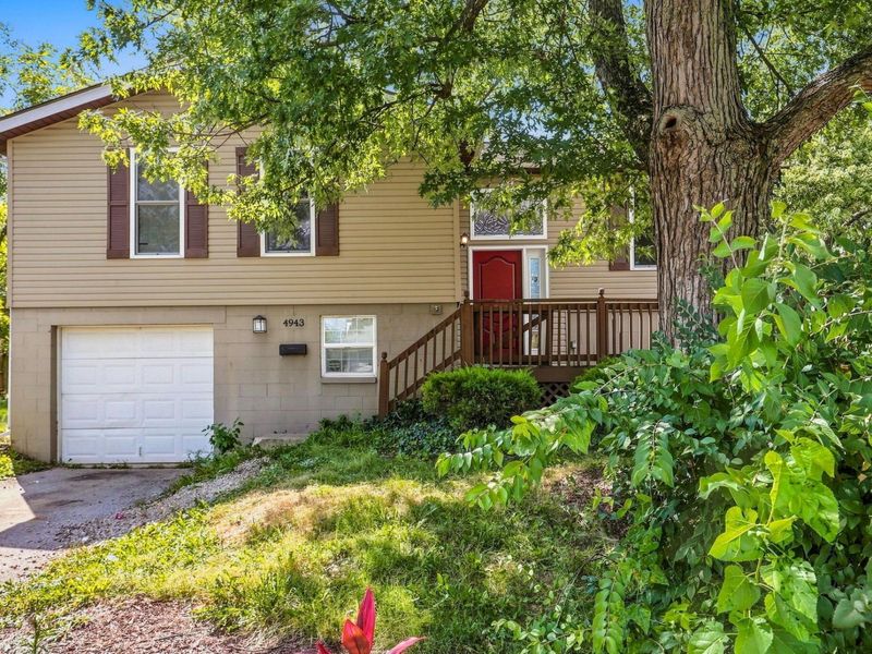 4943 Old Tree Avenue , Columbus, OH 43228 Photo 1