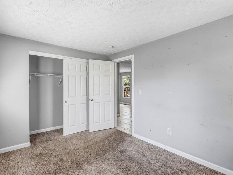 4943 Old Tree Avenue , Columbus, OH 43228 Photo 18
