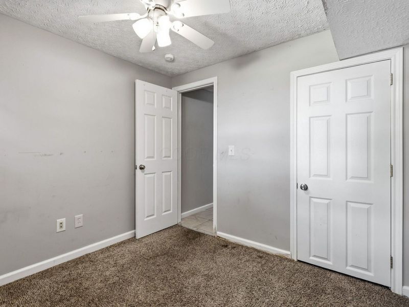 4943 Old Tree Avenue , Columbus, OH 43228 Photo 22