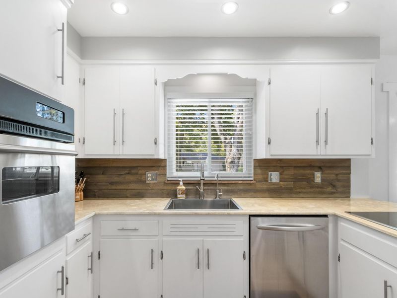 3770 Chevington Road, Upper Arlington, OH 43220 Photo 12
