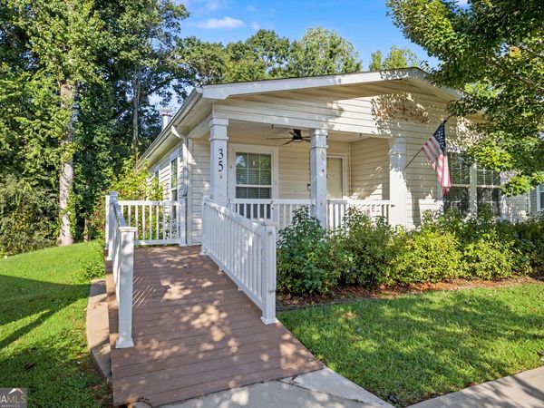 35 Redwood Circle, Newnan, GA 30263