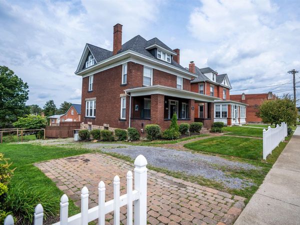 1116 Morgantown Avenue, Fairmont, WV 26554