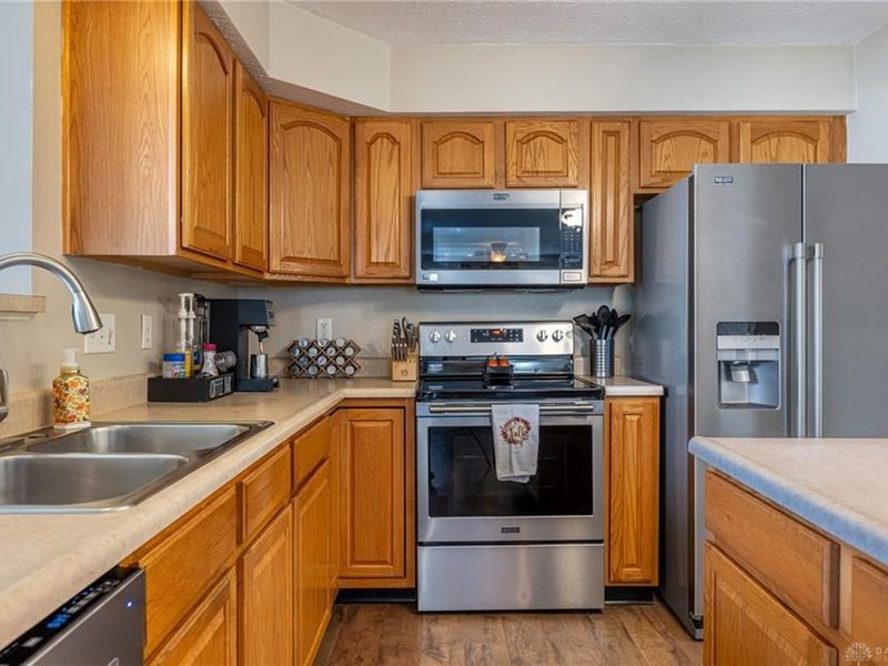 1946 Michelle Lane, Middletown, OH 45044 Photo 12