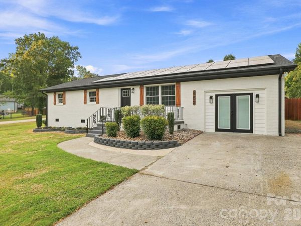 452 Mirror Lake Road , Salisbury, NC 28146