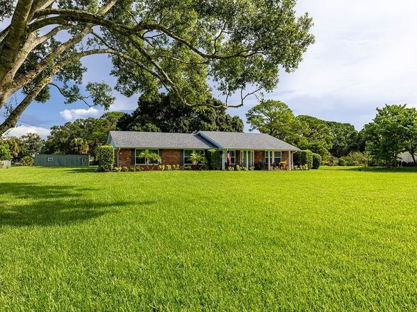 2426 1st Place, Vero Beach, FL 32962