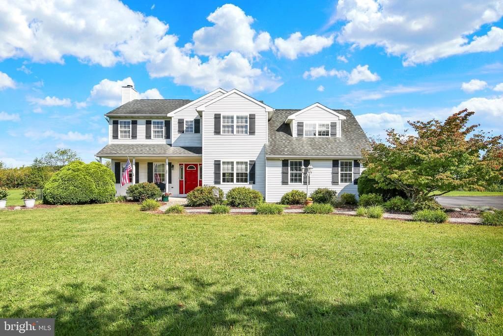 243 CORNERSTONE DRIVE, MOHRSVILLE, PA 19541