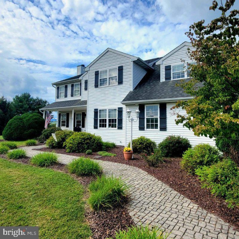 243 CORNERSTONE DRIVE, MOHRSVILLE, PA 19541