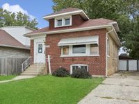 2005 S 9th Avenue, Maywood, IL 60153 primary photo
