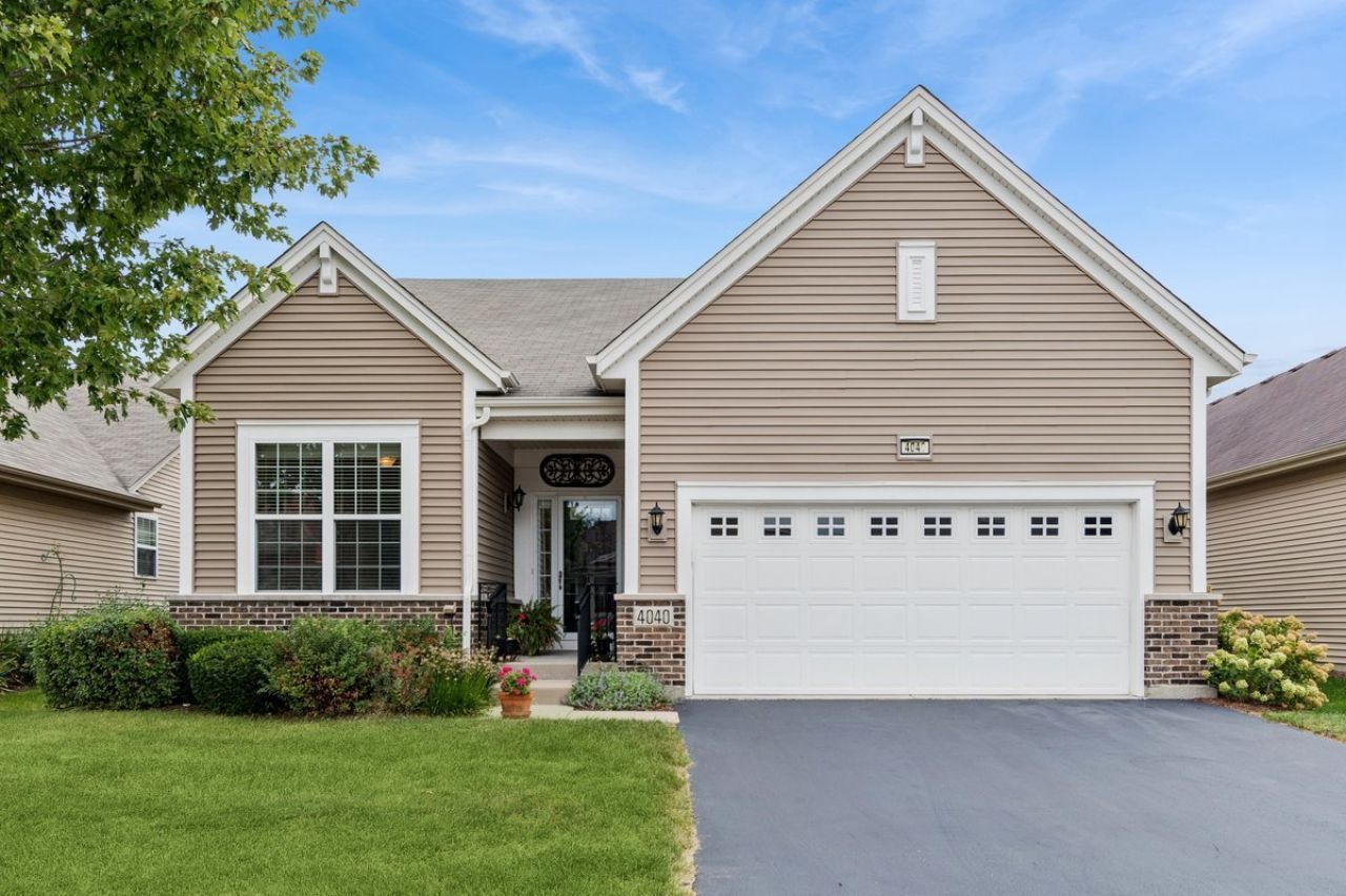 4040 Chesapeake Lane, Naperville, IL 60564 Main Photo