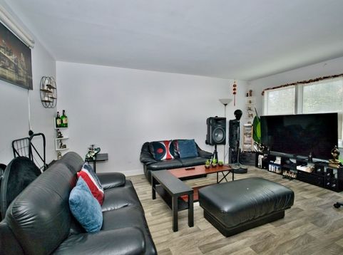 Main Photo