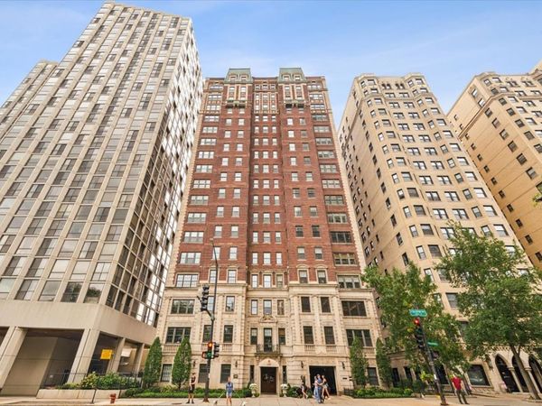 399 W Fullerton Parkway, Unit 3W, Chicago, IL 60614