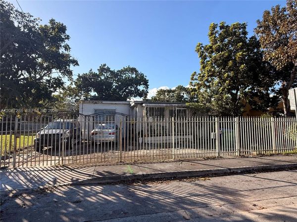2834 NW 11th Ave , Miami, FL 33127