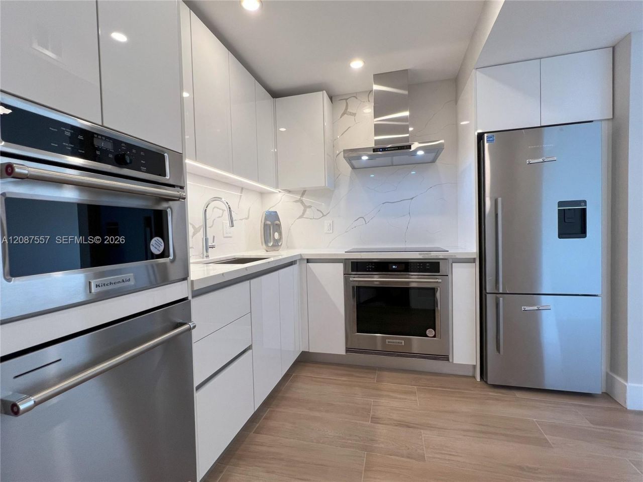 1881 Middle River Dr, Unit 207, Fort Lauderdale, FL 33305 Main Photo