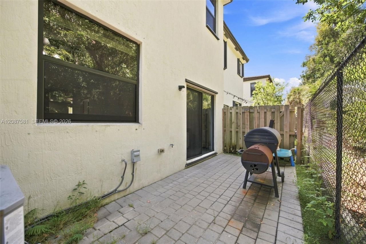 156 SW 185th Way, Pembroke Pines, FL 33029 Photo