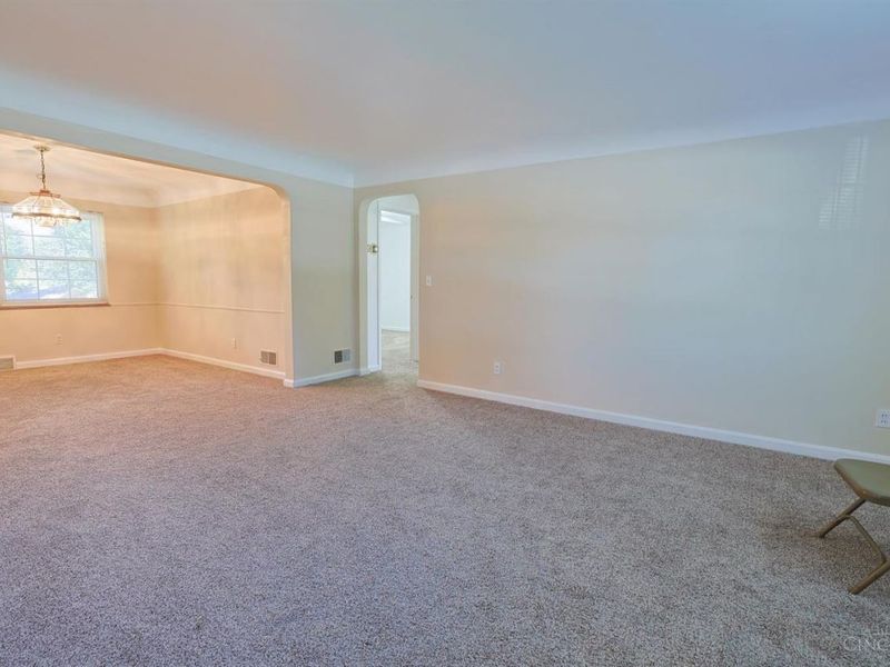 5631 Colerain Avenue, Cincinnati, OH 45239 Photo 10