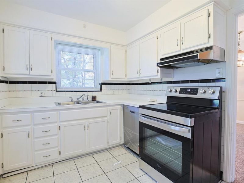 5631 Colerain Avenue, Cincinnati, OH 45239 Photo 14