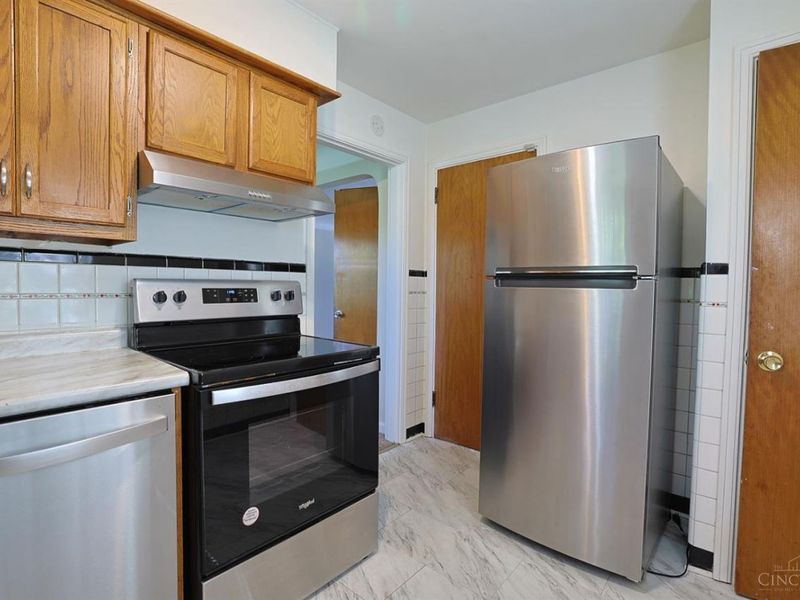 5631 Colerain Avenue, Cincinnati, OH 45239 Photo 39