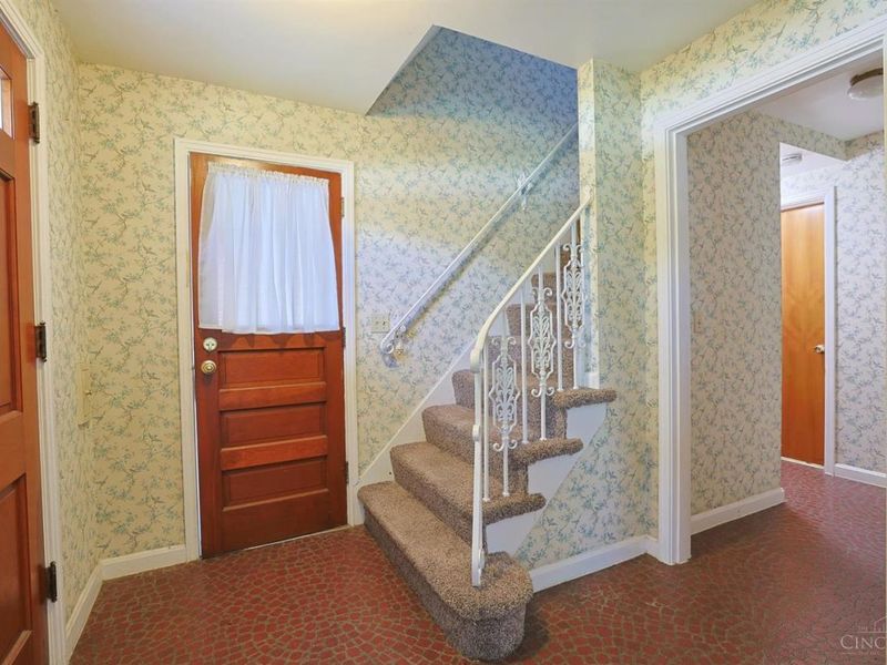 5631 Colerain Avenue, Cincinnati, OH 45239 Photo 5