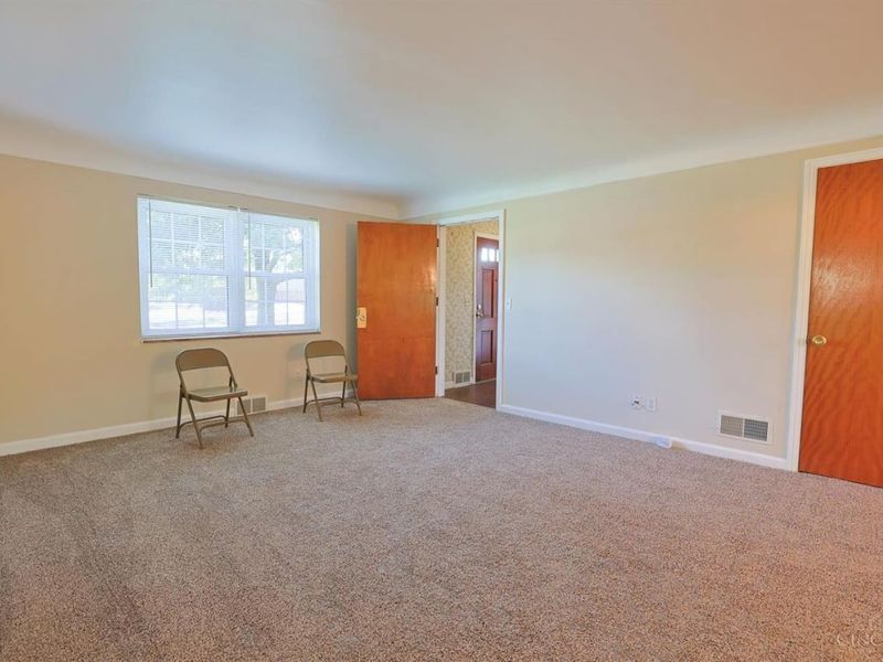 5631 Colerain Avenue, Cincinnati, OH 45239 Photo 8