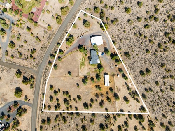 11083 SW Peninsula Drive, Terrebonne, OR 97760