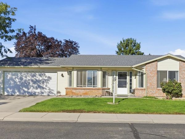 8250 W Clubhouse Ln, Garden City, ID 83714